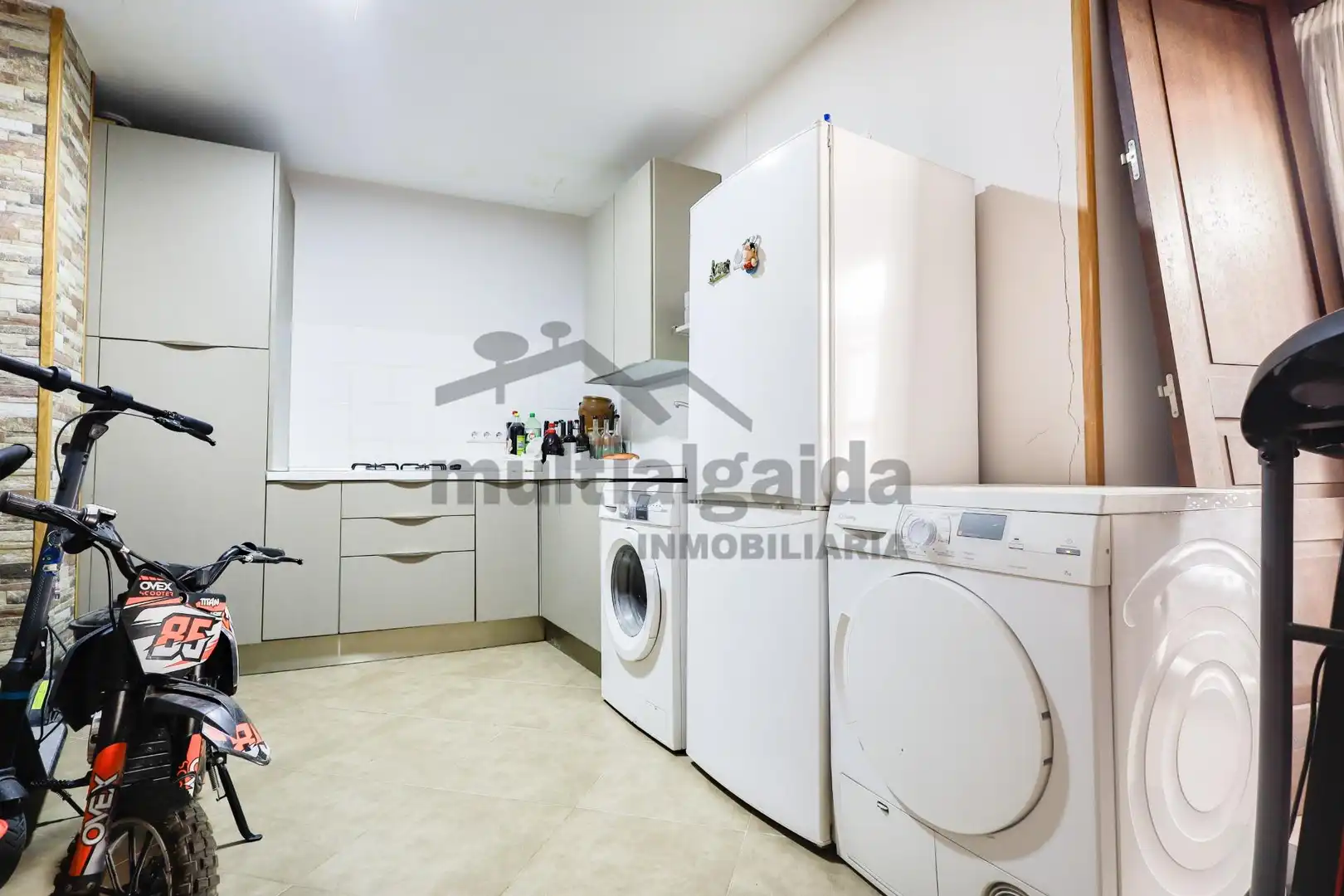Cuina de Casa o xalet en venda en Sanlúcar de Barrameda amb Aire condicionat, Terrassa i Traster