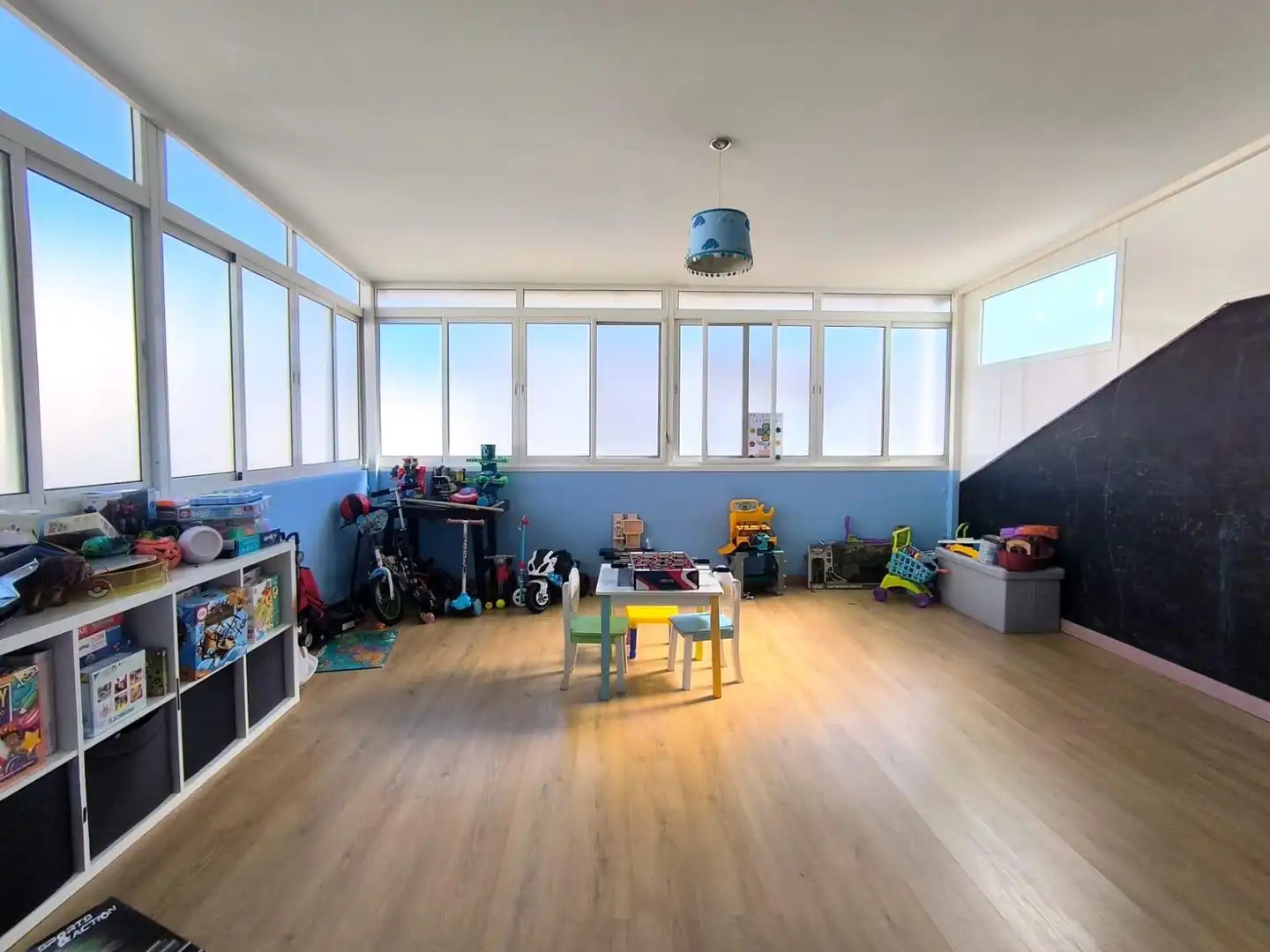 Maisonette zum Verkauf in Alhaurín de la Torre mit Klimaanlage, Parkett und Terrasse