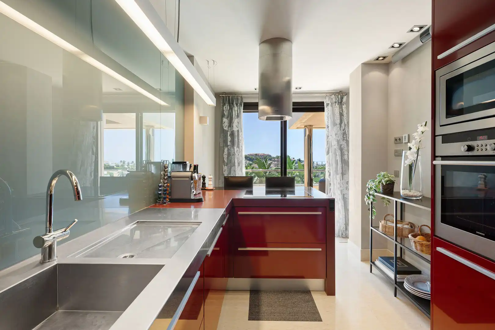 Cocina de Apartamento en venta en Marbella con Aire acondicionado, Terraza y Piscina