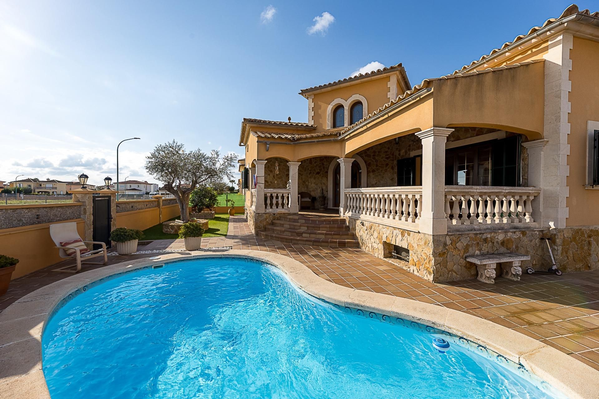Swimming pool of House or chalet for sale in Marratxí  with Air Conditioner, Private garden and Terrace