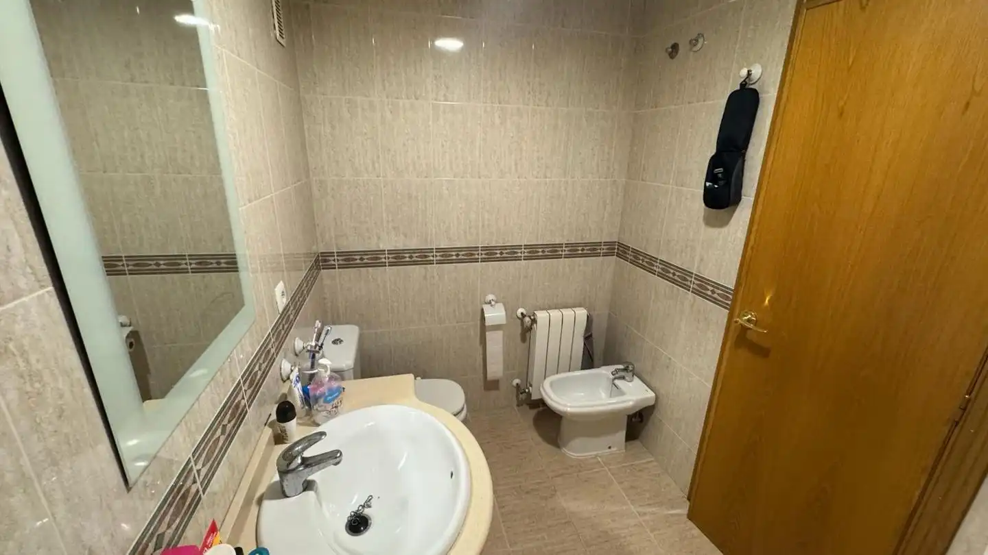 Baño de Planta baja de alquiler en Paterna con Aire acondicionado, Terraza y Amueblado