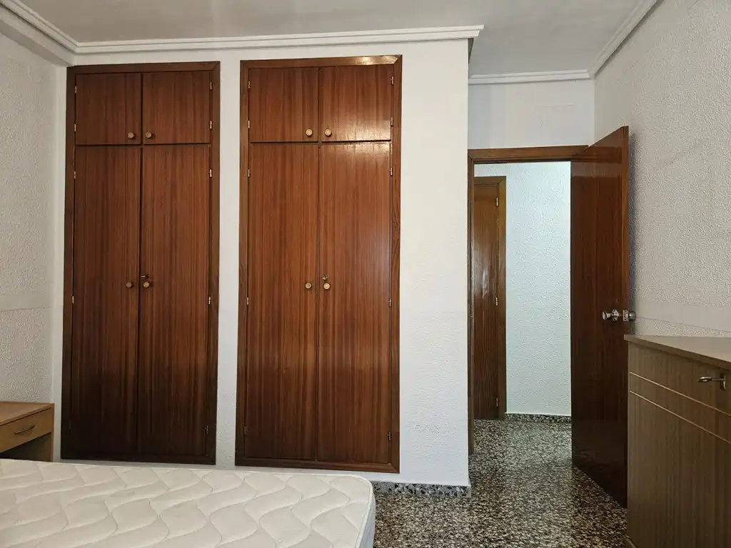 Habitación de Piso en venta en L'Eliana con Balcón y Internet