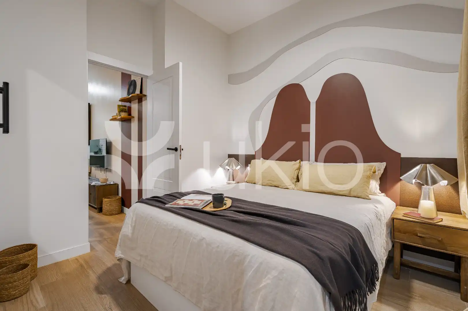 Dormitori de Apartament de lloguer en Madrid amb Calefacció, Moblat i Forn
