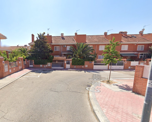 Exterior view of Single-family semi-detached for sale in Torrejón de Ardoz