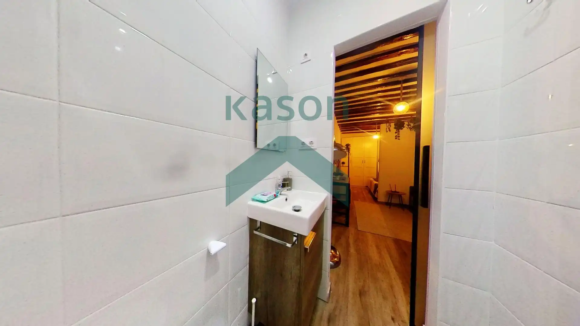 Baño de Apartamento en venta en Madrid con Calefacción y Amueblado