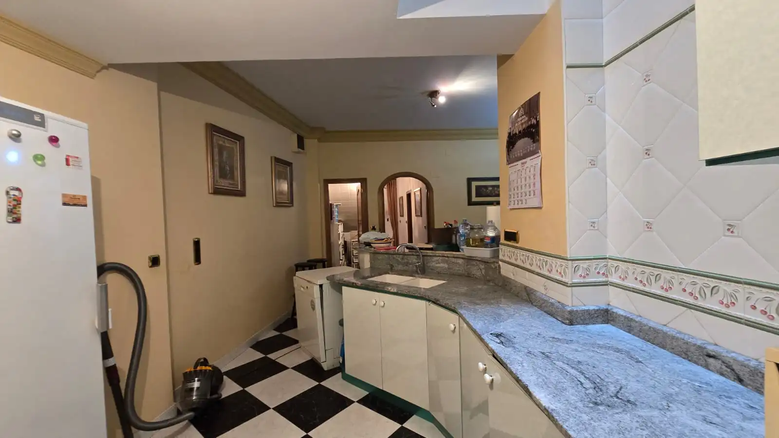 Cuina de Casa adosada en venda en Oliva amb Terrassa i Moblat