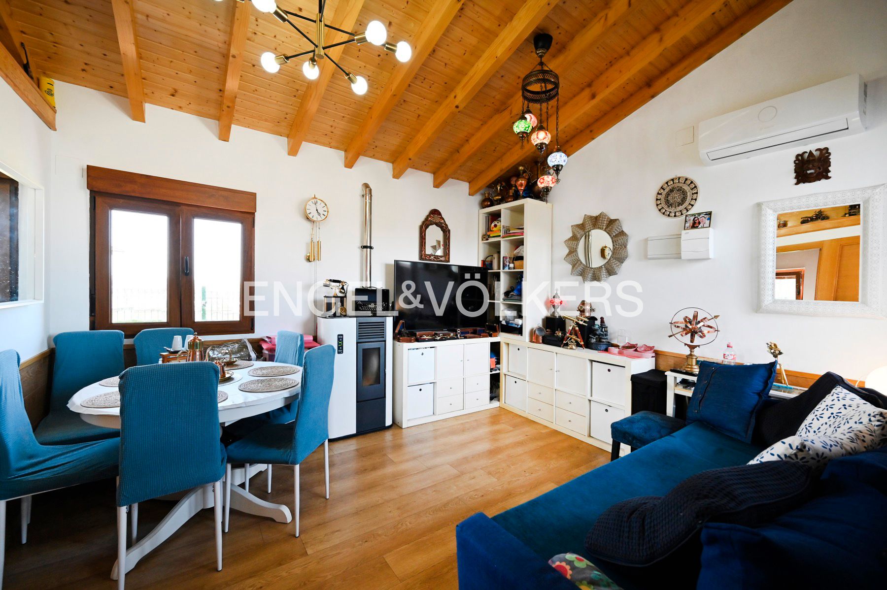 Living room of House or chalet for sale in Camargo  with Heating and Terrace