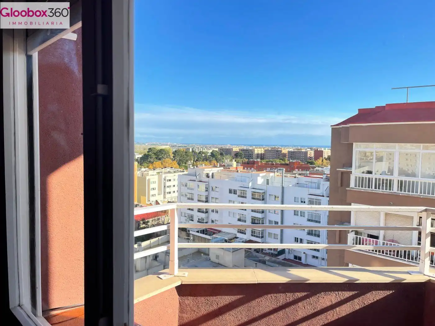 Außenansicht von Wohnung zum Verkauf in Reus mit Heizung, Terrasse und Balkon