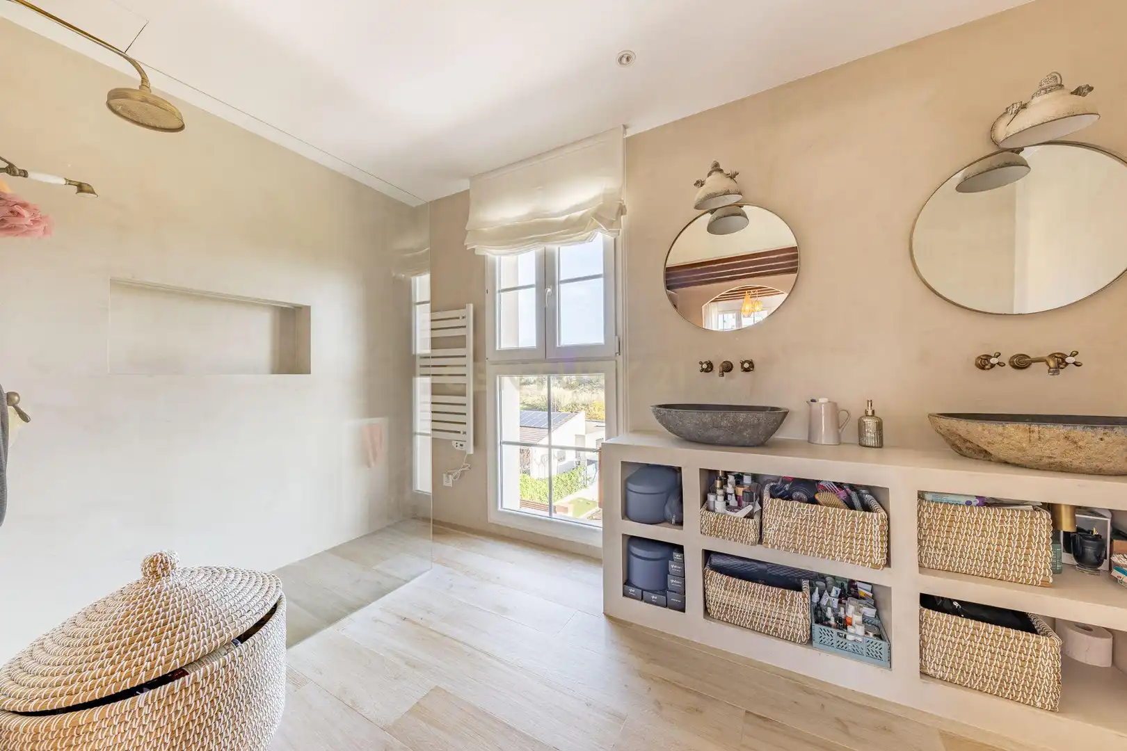 Bathroom of Houses for sale in Torrelavit
