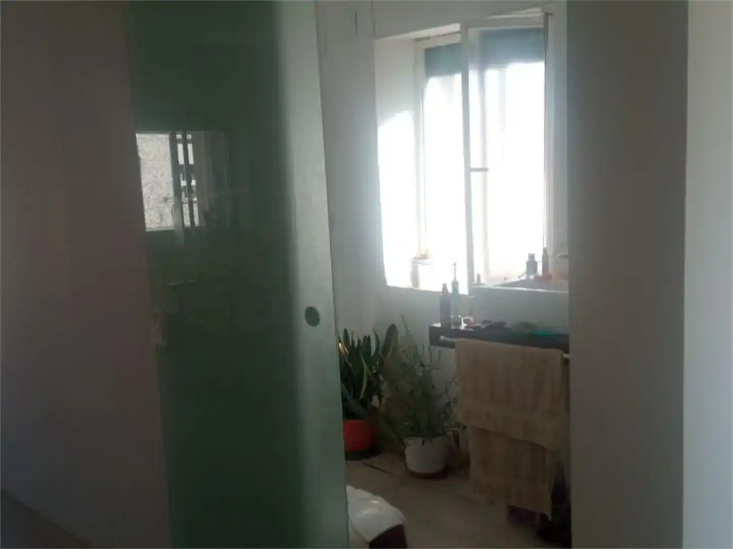 Bany de Loft en venda en León Capital  amb Parquet, Traster i Moblat