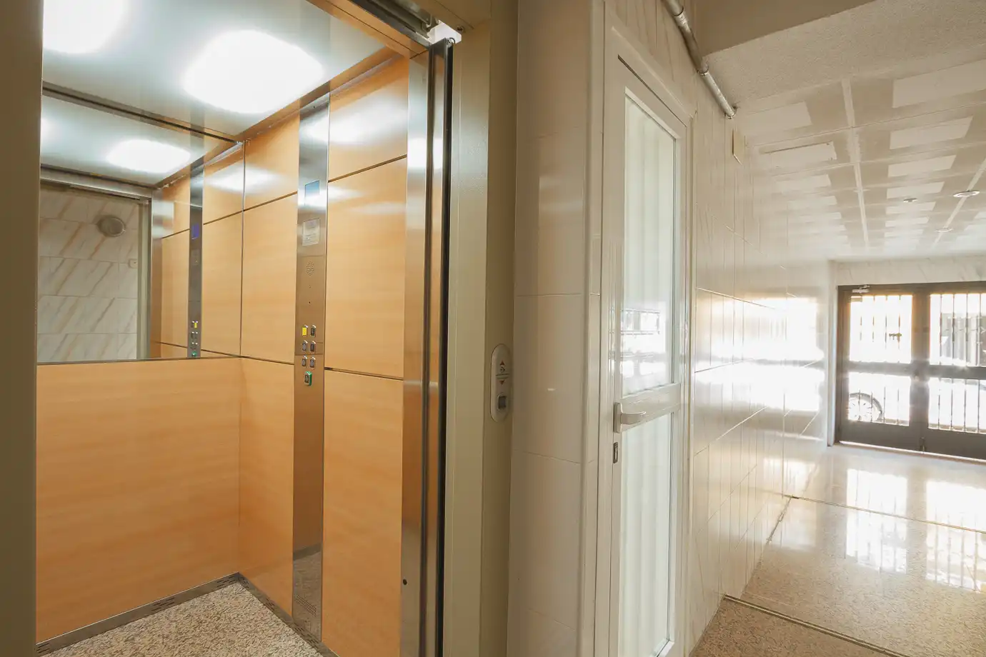 Flat for sale in Madrid  with Air Conditioner, Heating and Parquet flooring