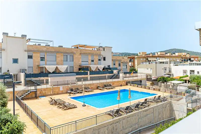 Piscina de Pis en venda en  Palma de Mallorca amb Aire condicionat, Calefacció i Terrassa