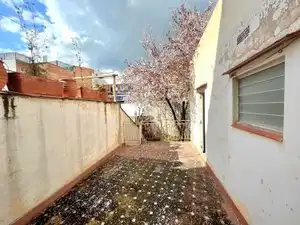 Vista exterior de Planta baja en venta en Montgat con Jardín privado y Balcón