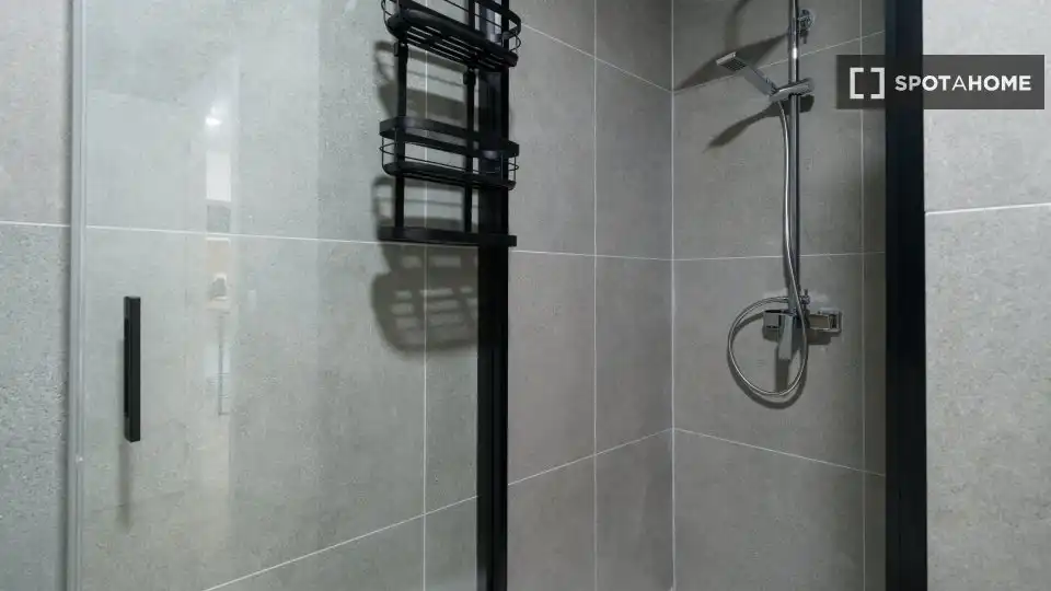 Badezimmer von Wohnungen zur untervermieten in Mogán mit Klimaanlage, Heizung und Terrasse