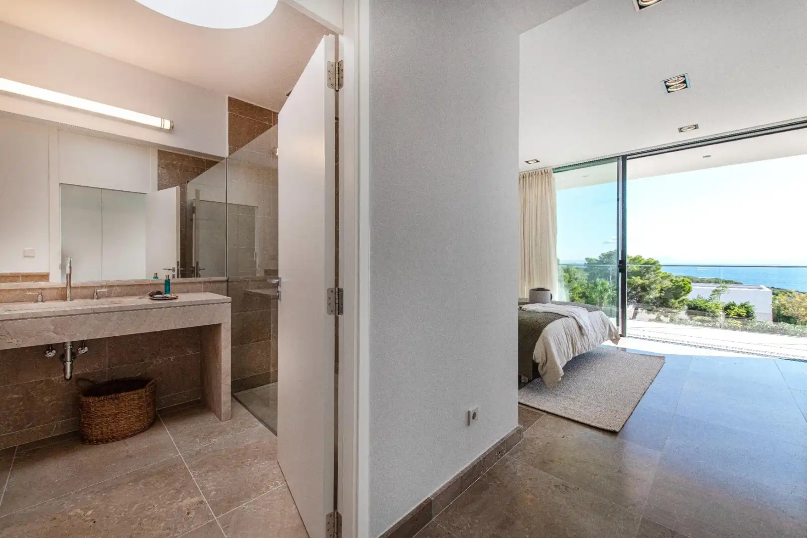 Bathroom of Houses for sale in Calvià  with Air Conditioner, Private garden and Terrace