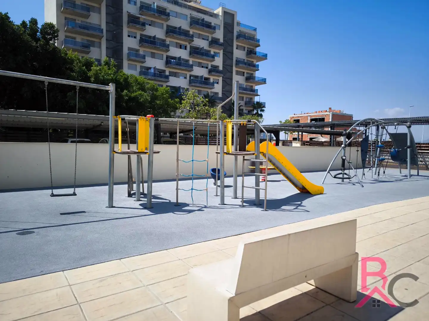 Parkplatz von Dachboden zum Verkauf in Moncofa mit Klimaanlage, Terrasse und Ofen