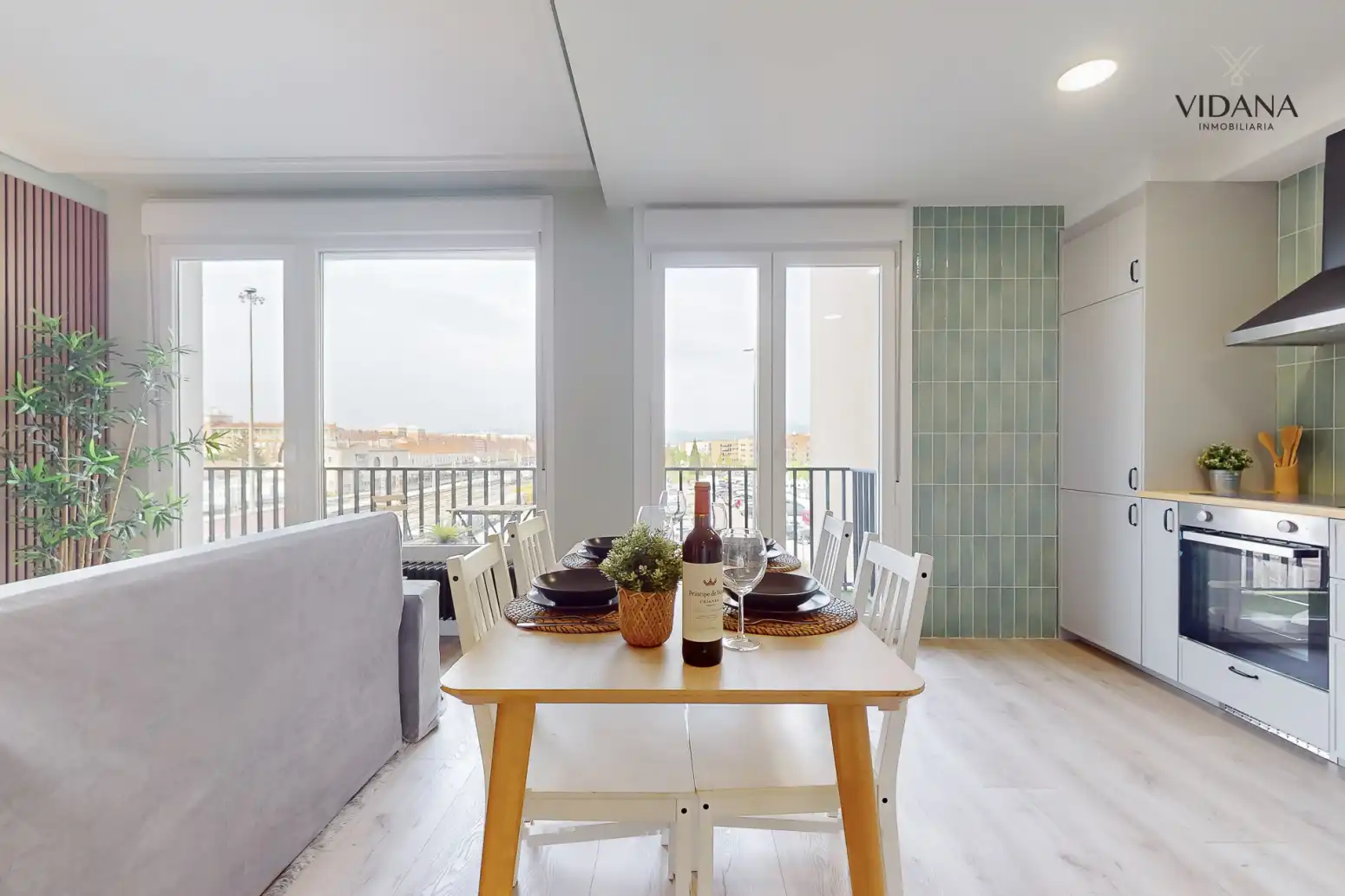 Comedor de Piso en venta en  Pamplona / Iruña con Calefacción, Parquet y Terraza