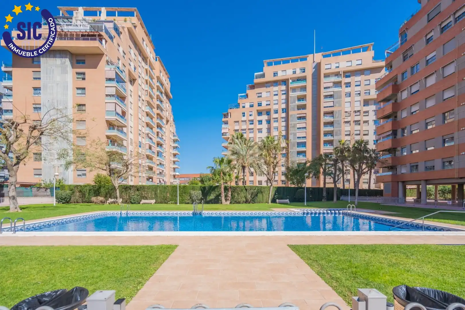 Piscina de Àtic en venda en Mislata amb Aire condicionat, Calefacció i Jardí privat