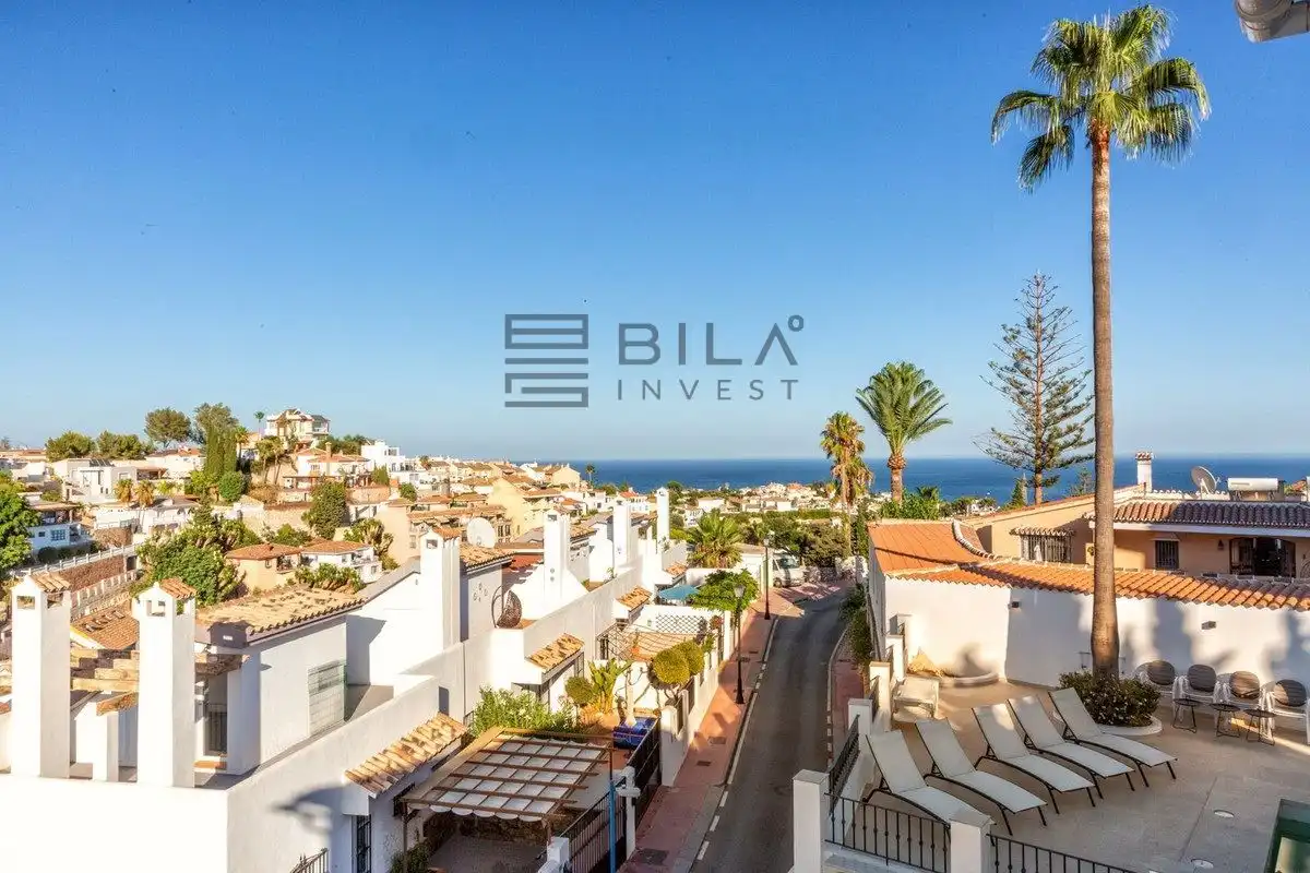 Villa con piscina in vendita a C/ Amapolas, imagen 4