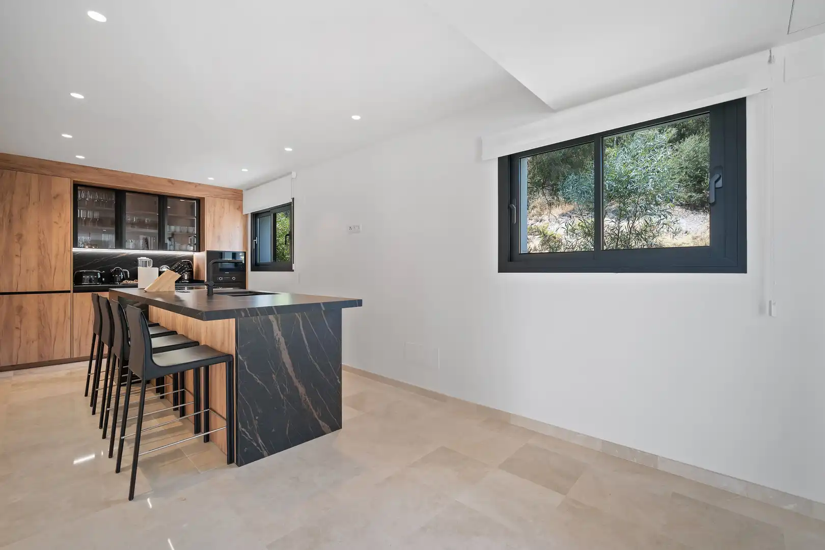 Houses for rent in Calle Alcala, Las Brisas