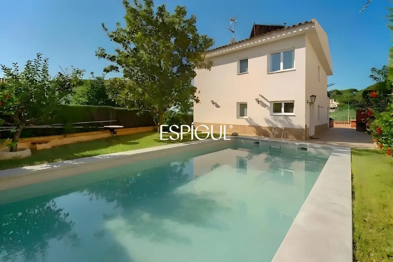 Casa amb terrassa en venda a Comtal, imagen 5