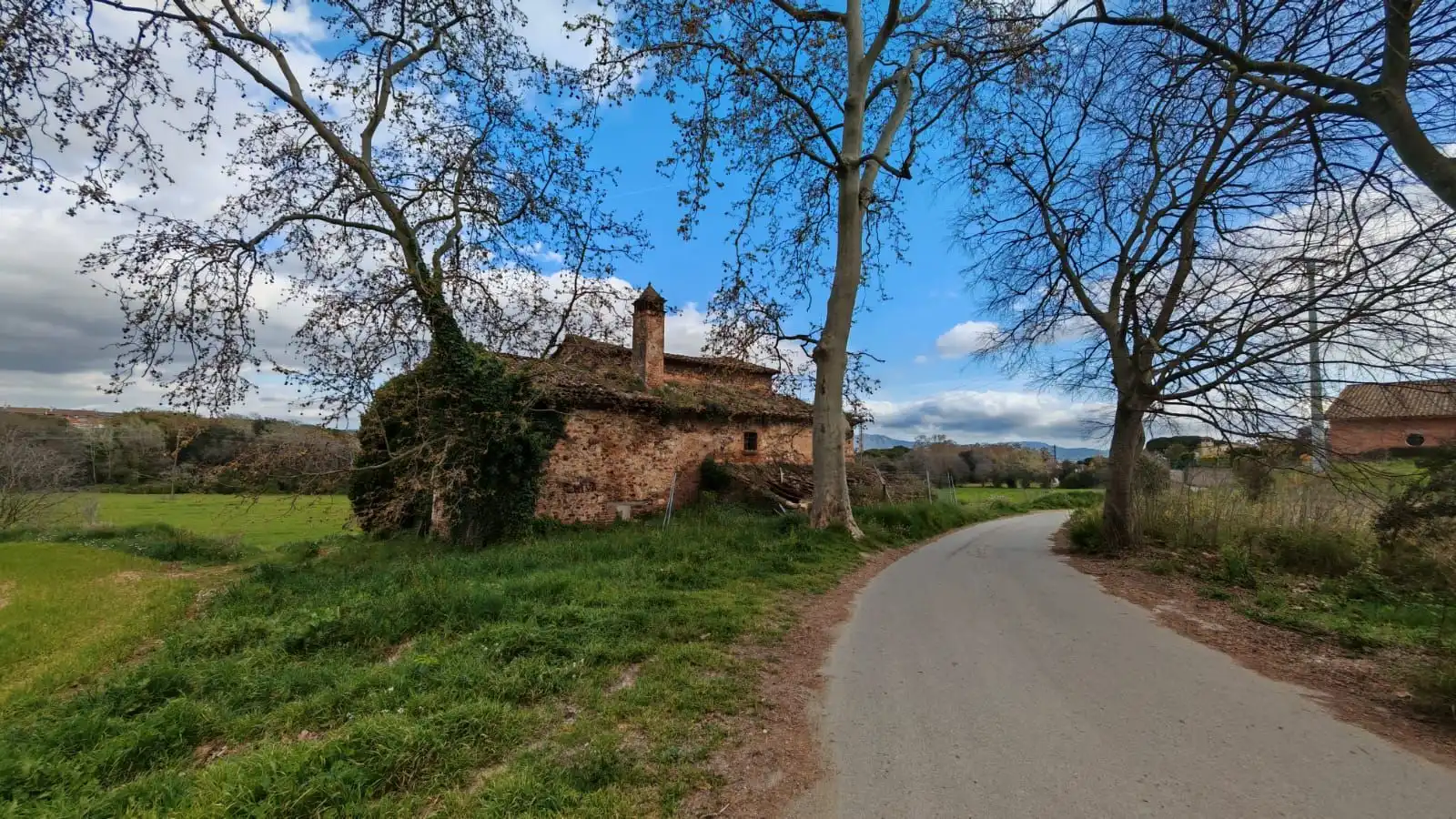 Exterior view of Country homes for sale in Canovelles
