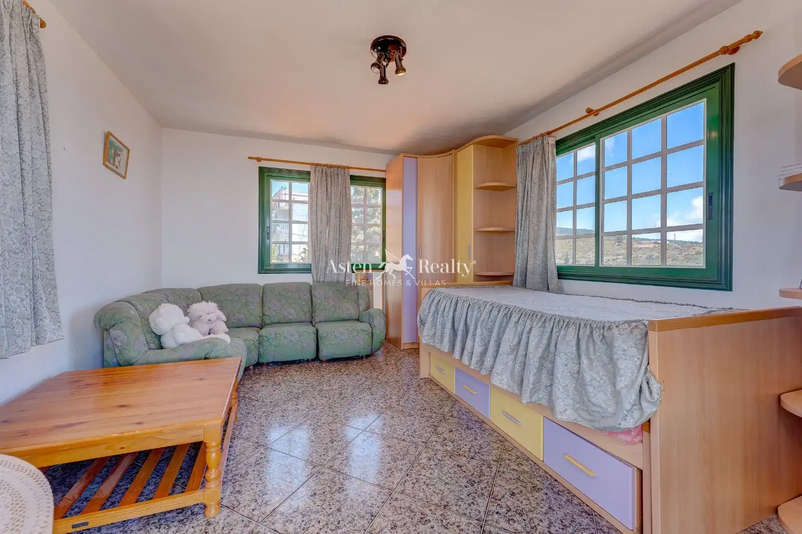 Dormitori de Casa o xalet en venda en Adeje amb Terrassa, Traster i Moblat