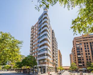 Vista exterior de Àtic en venda en  Valencia Capital amb Aire condicionat i Terrassa