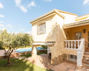 Exterior view of Single-family semi-detached for sale in San Antonio de Benagéber  with Air Conditioner, Heating and Private garden