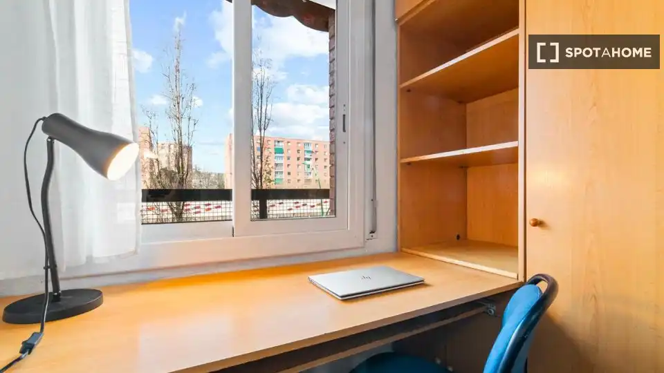 Habitación de Piso de alquiler en Barcelona con Aire acondicionado, Calefacción y Amueblado