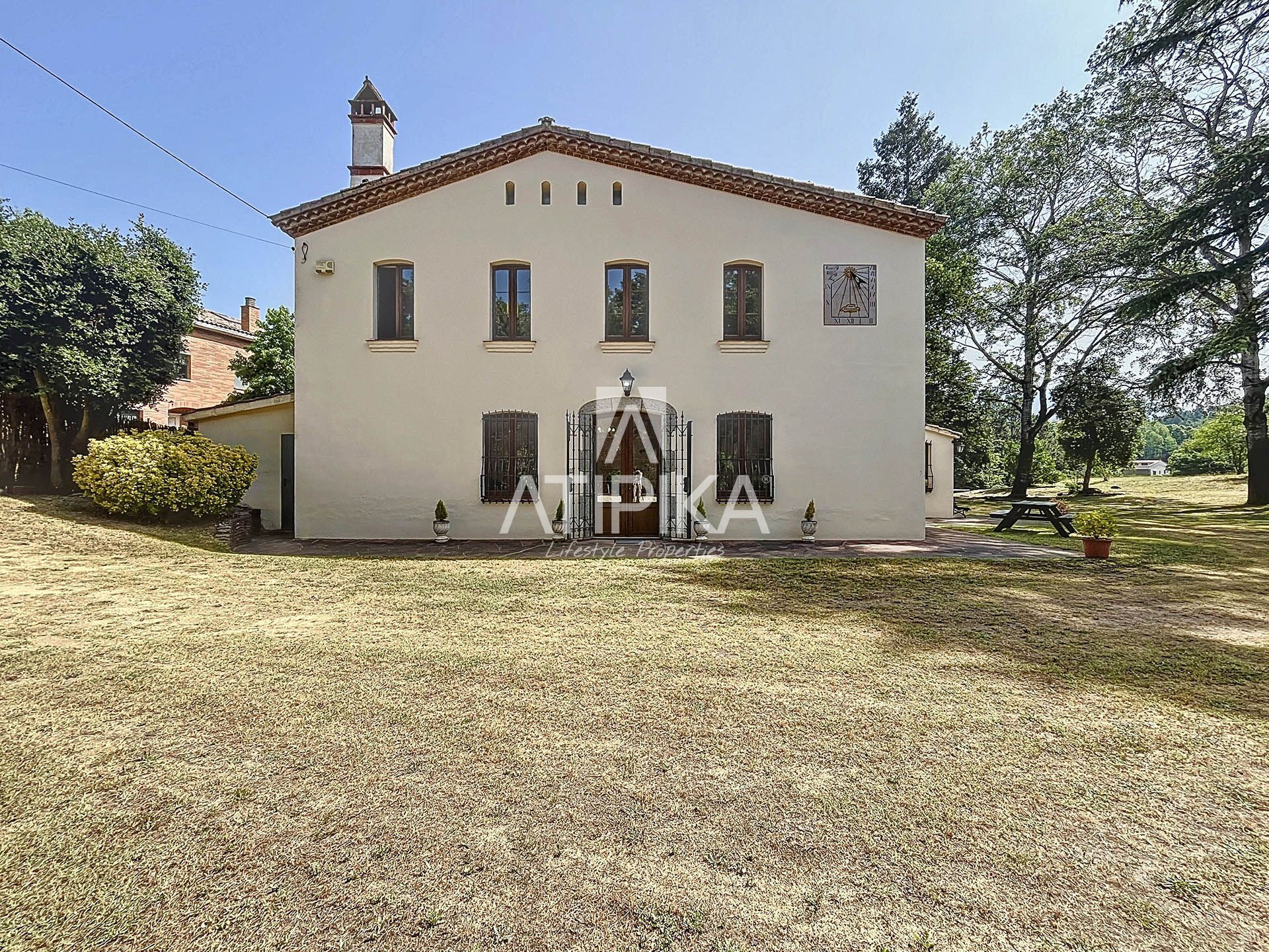 Vista exterior de Finca rústica en venda en Vallgorguina amb Calefacció, Parquet i Traster