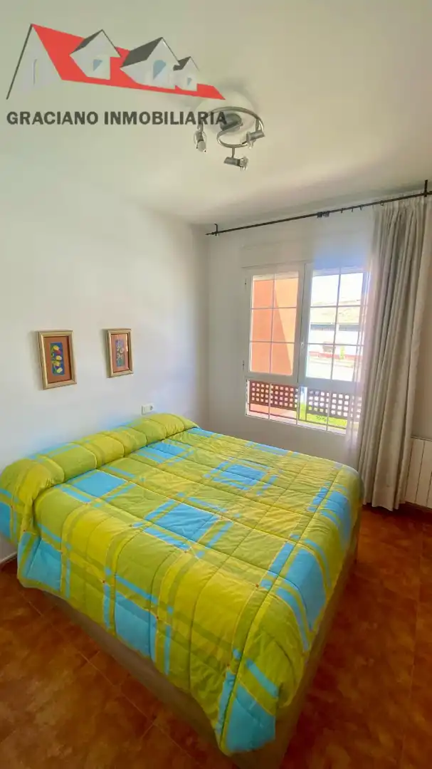 Dormitori de Casa adosada en venda en Albacete amb Calefacció, Jardí privat i Terrassa
