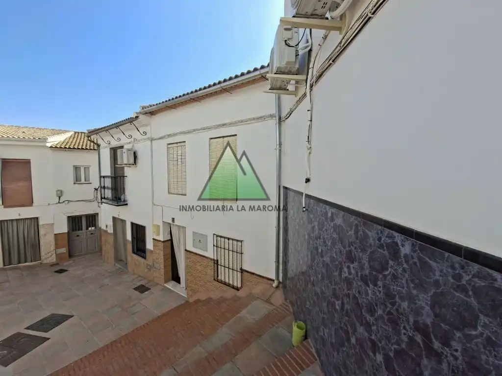 Casa con terraza en venta en Calle Licenciado Pedro De Tapia