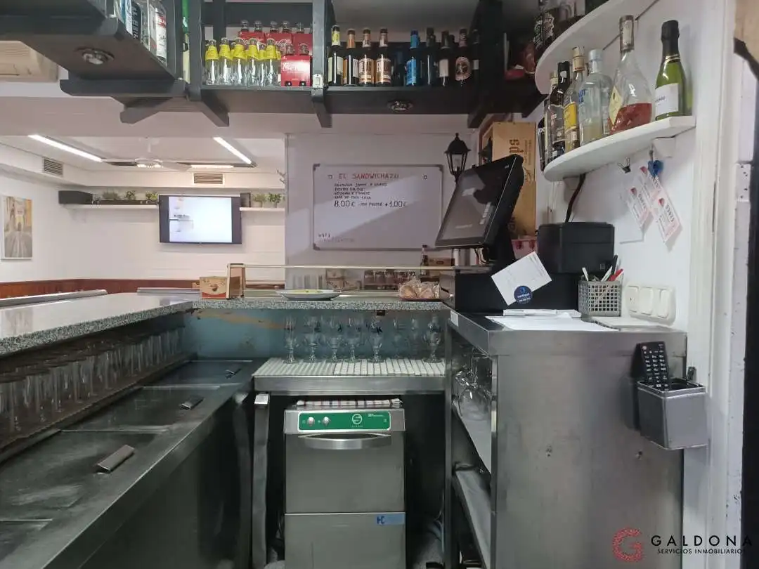 Cuina de Local en venda en Donostia - San Sebastián  amb Aire condicionat
