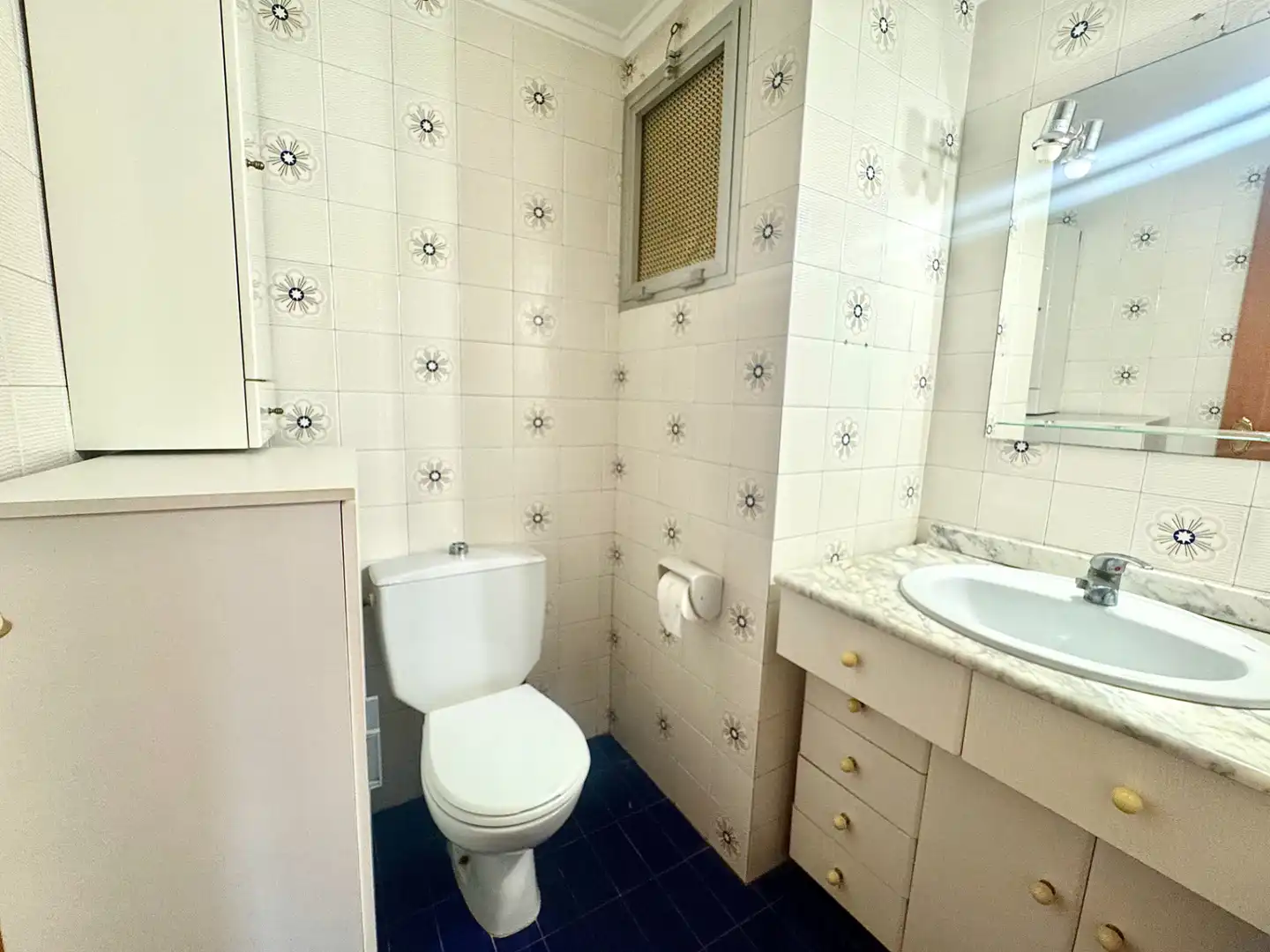 Bathroom of Flat for sale in Sueca