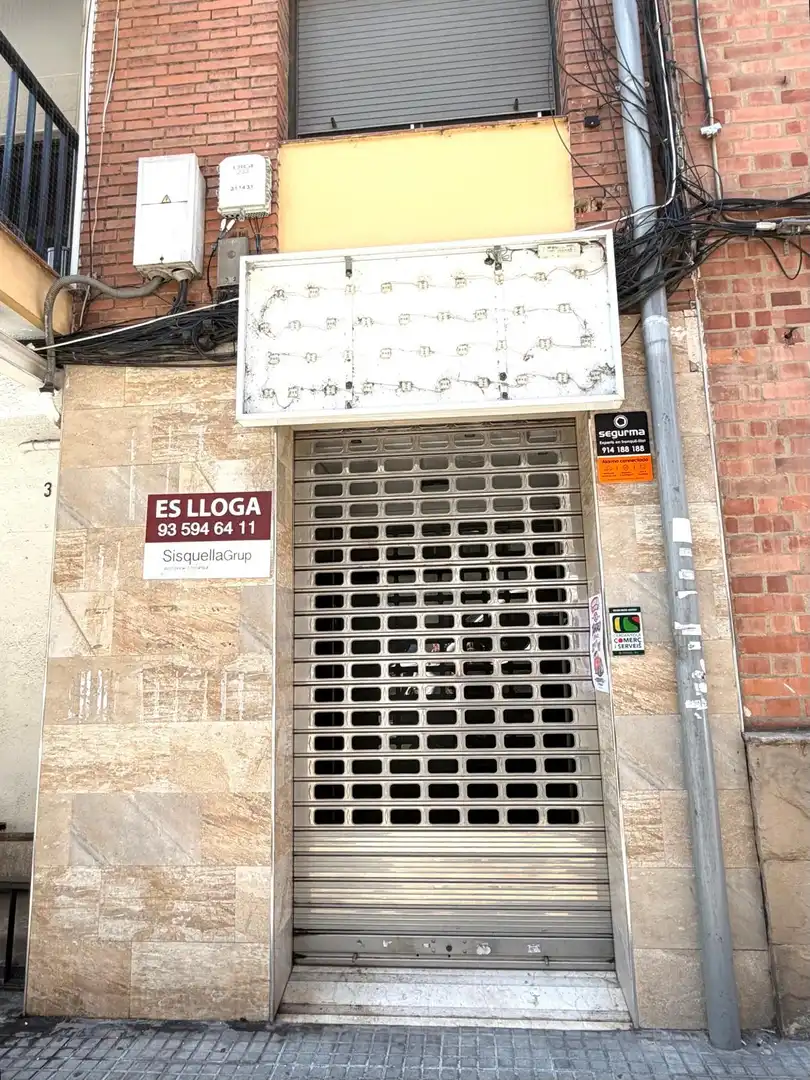 Locale commerciale in affitto a Catalunya - Fontetes