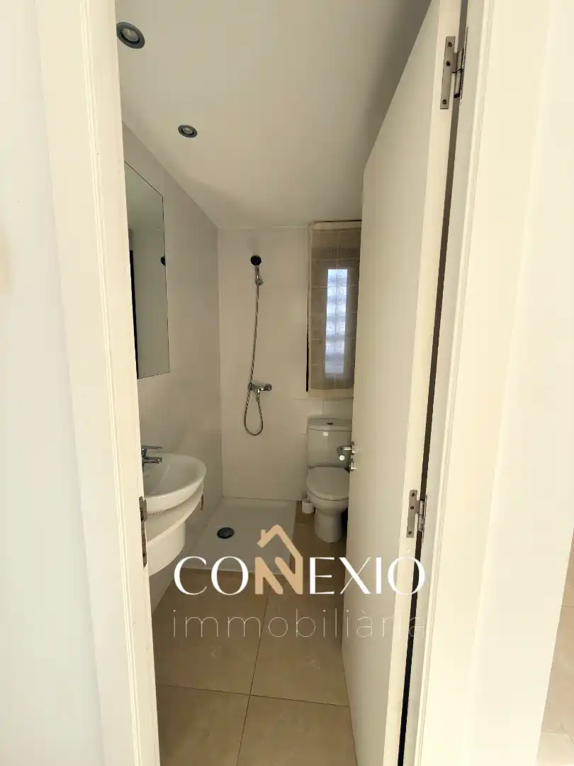Baño de Casa o chalet en venta en Banyoles con Aire acondicionado, Calefacción y Jardín privado