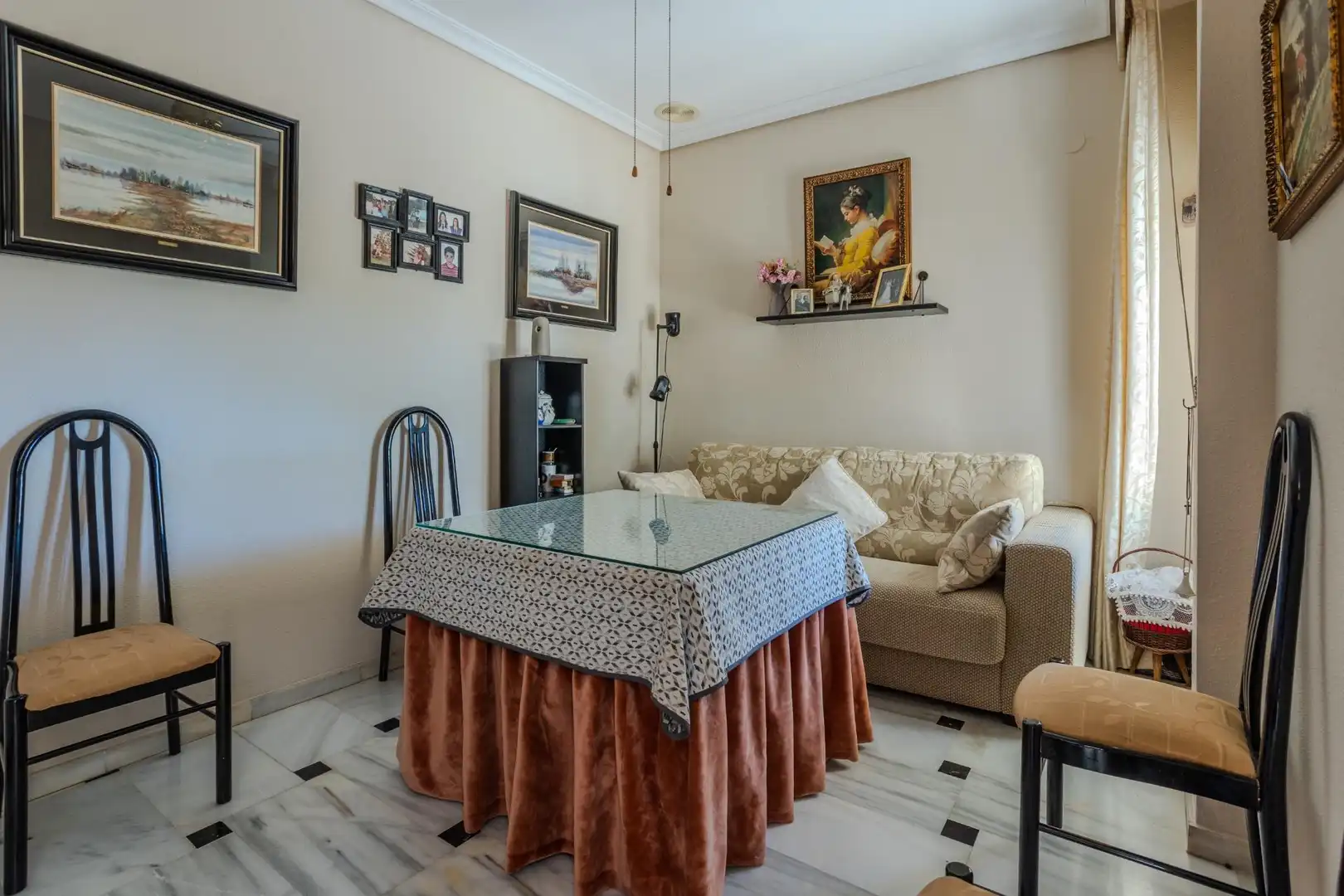 Detached homes for sale in El Brillante -El Naranjo - El Tablero