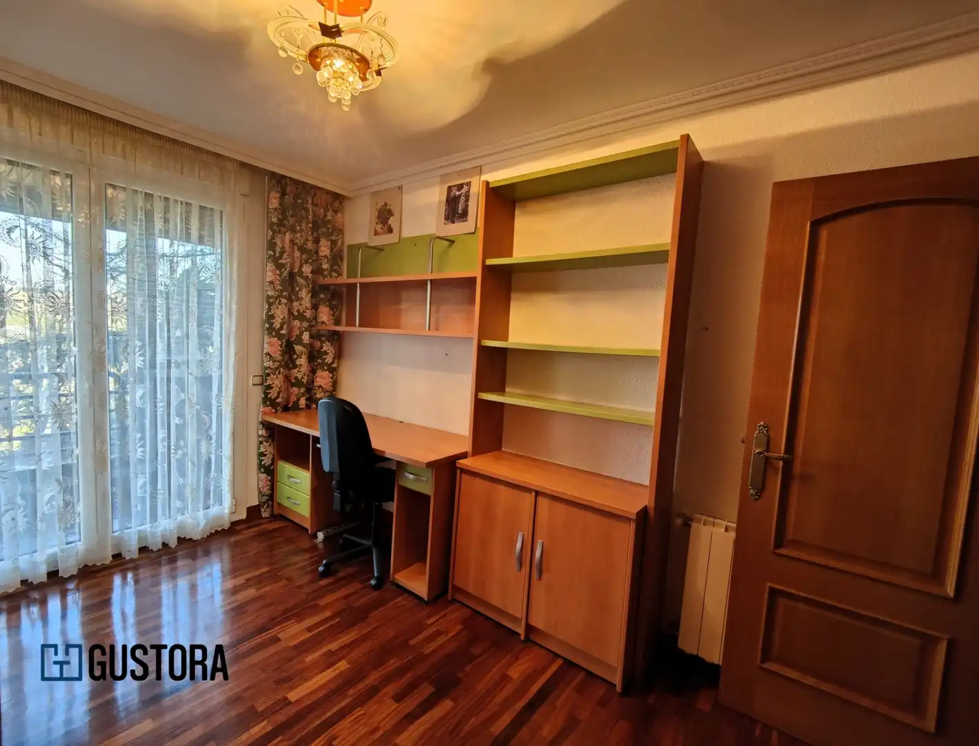Habitación de Piso en venta en Donostia - San Sebastián  con Calefacción, Terraza y Trastero