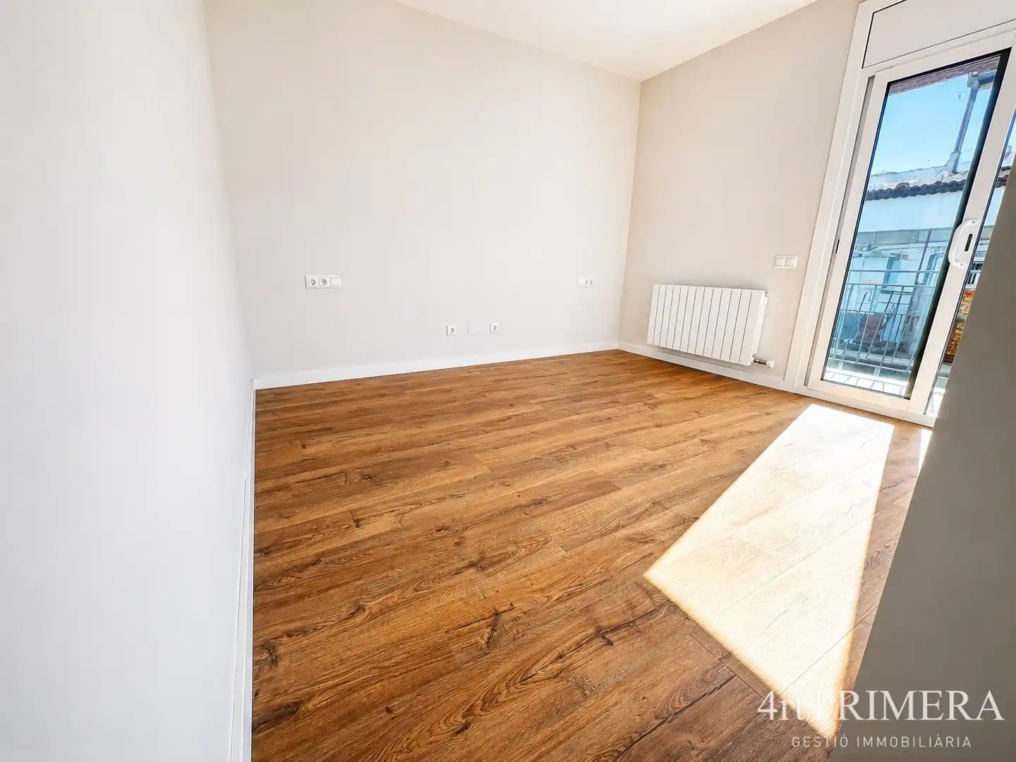 Wohnung zum Verkauf in Granollers mit Heizung, Parkett und Ofen