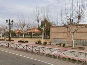 Villa con balcone in vendita a Las Ventas de Retamosa