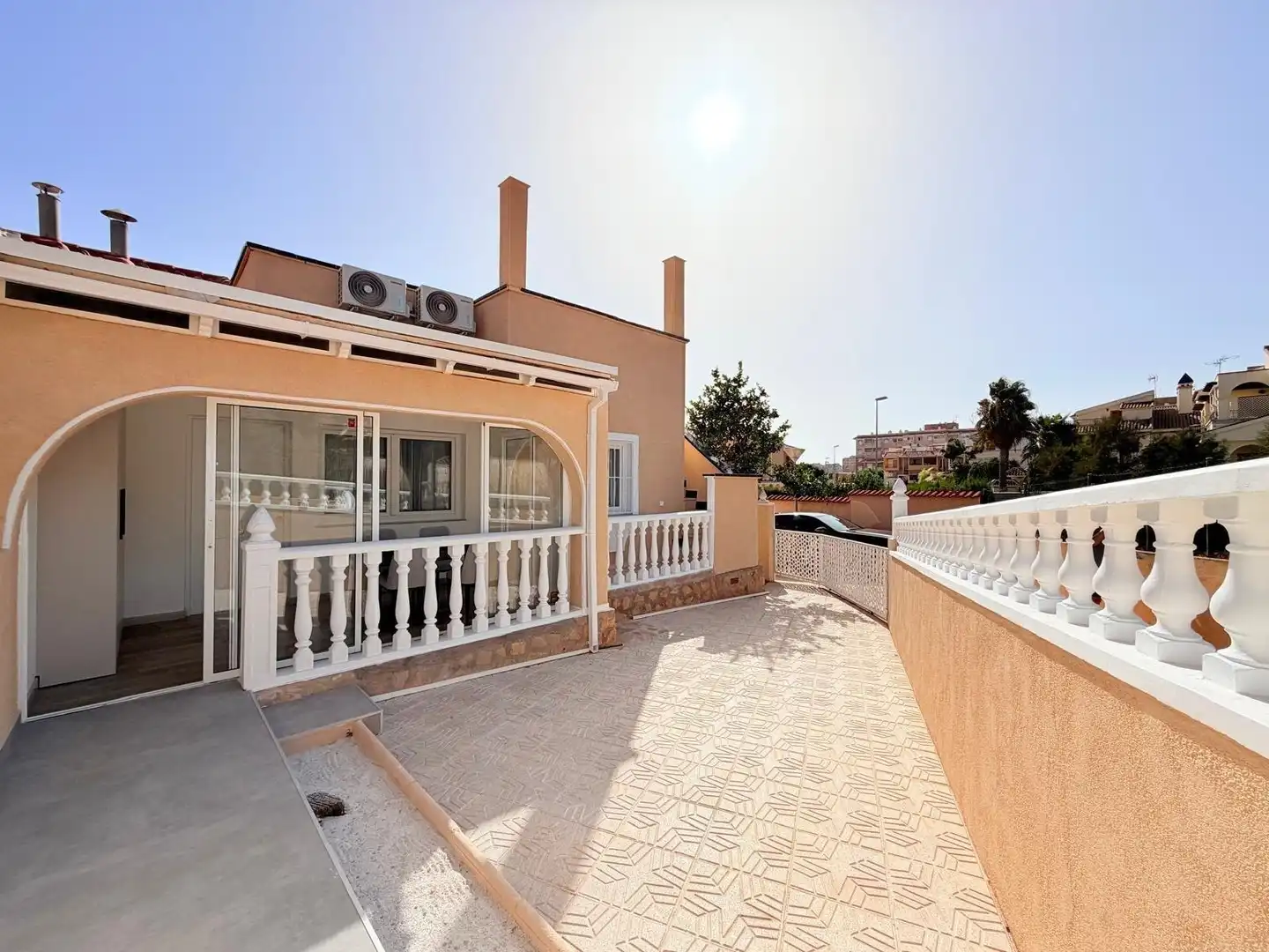 Terraza de Finca rústica en venta en Torrevieja con Calefacción, Jardín privado y Piscina