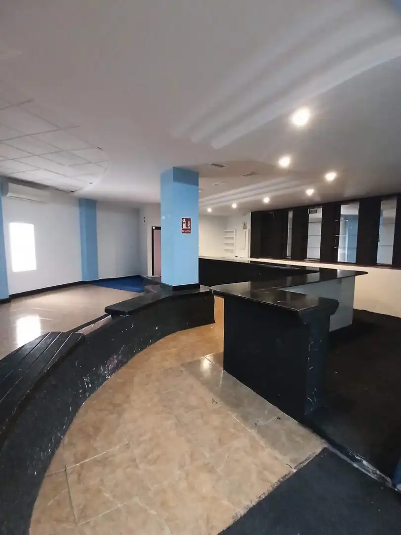 Local comercial en venda a Casco Urbano, imagen 4