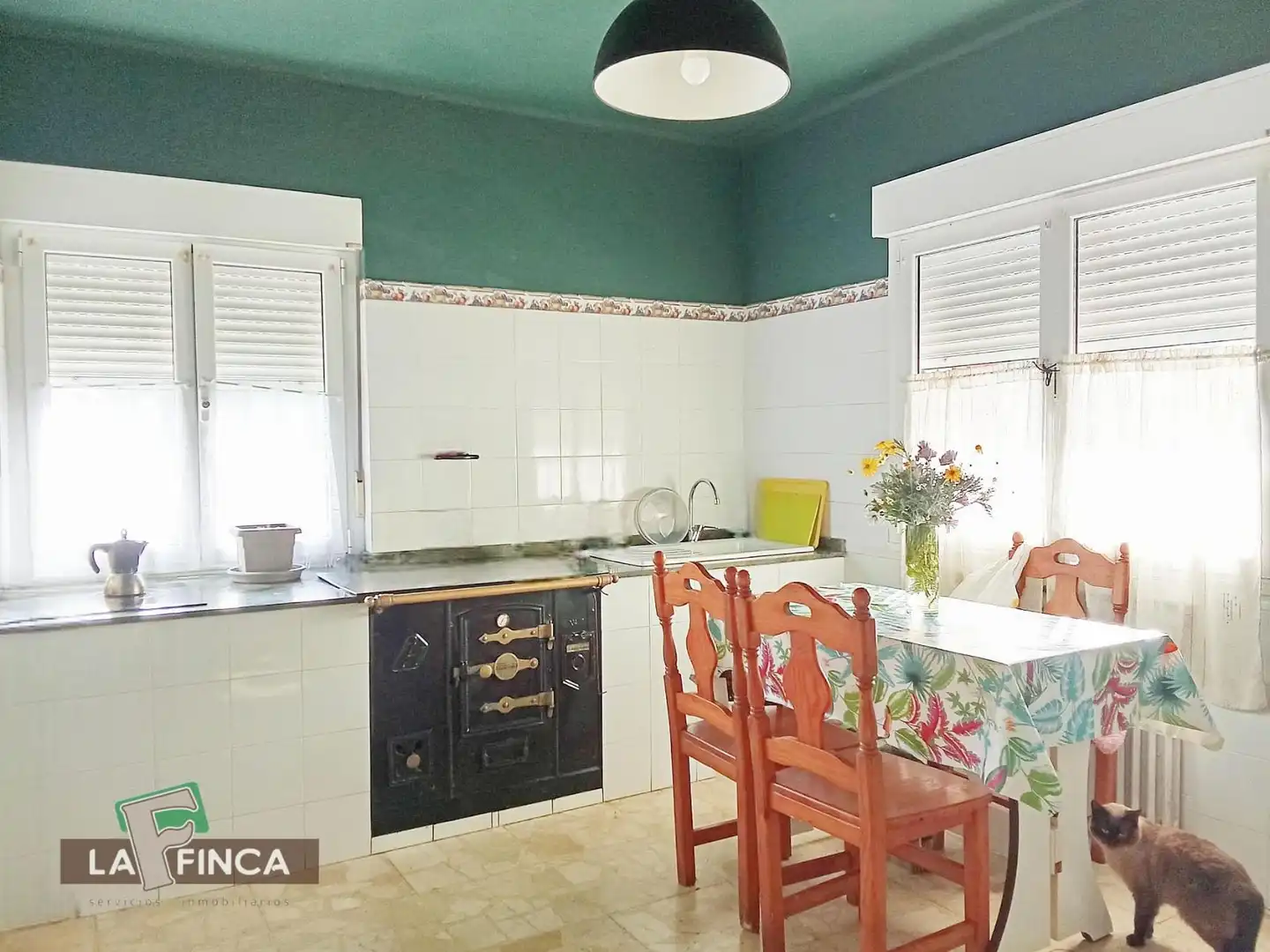 Cocina de Casa o chalet en venta en Siero con Calefacción, Parquet y Terraza