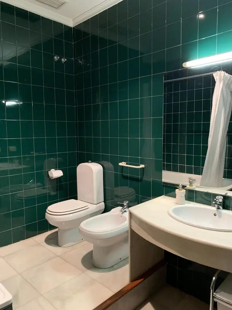 Baño de Piso de alquiler en Valencia con Aire acondicionado y Calefacción