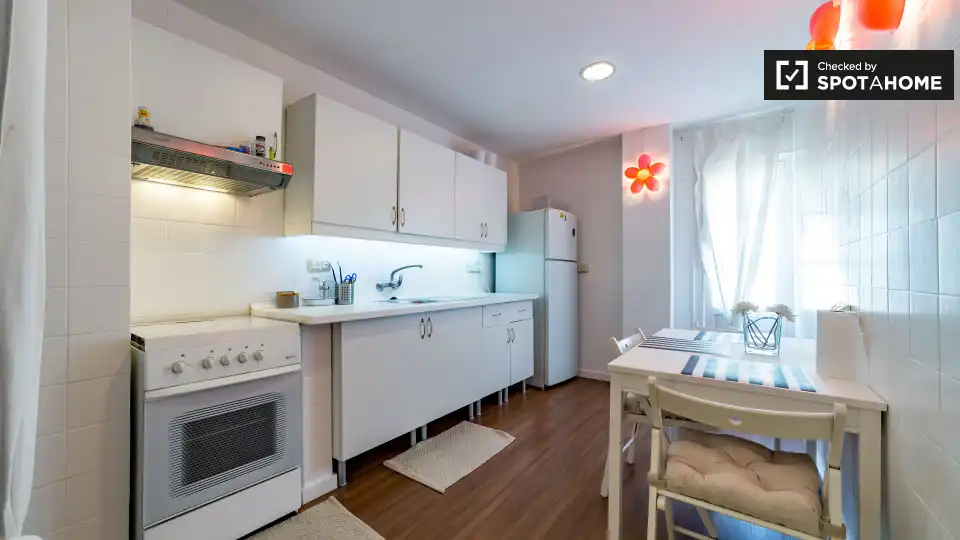 Room in Valencia, Valencia