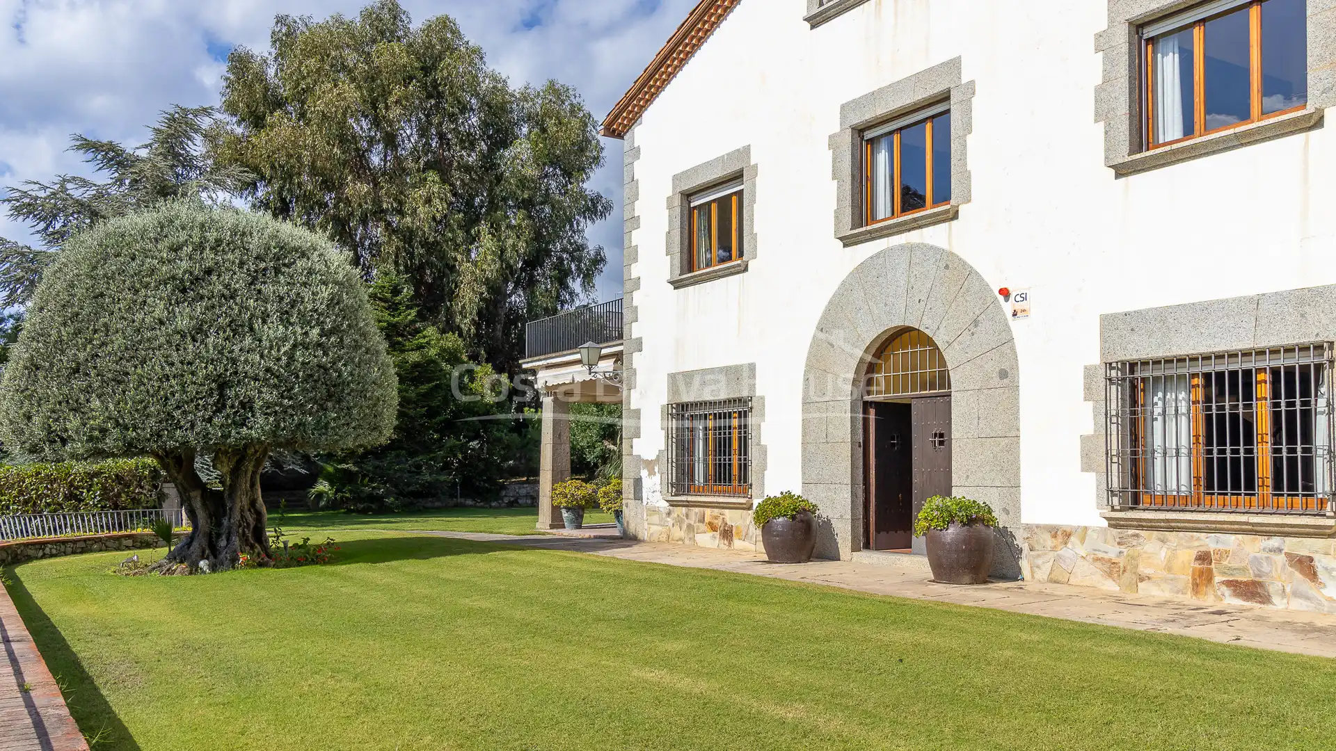 Vista exterior de Casa o xalet en venda en Sant Andreu de Llavaneres amb Calefacció, Jardí privat i Terrassa