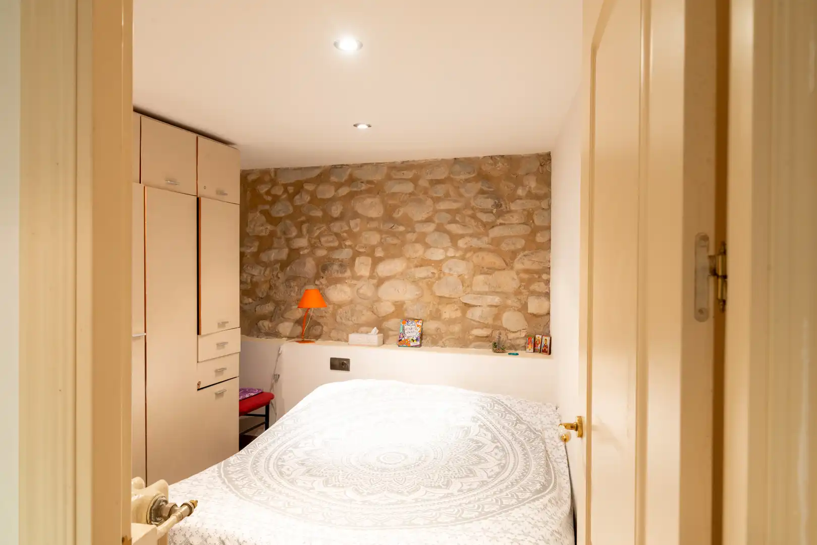 Schlafzimmer von Maisonette zur Miete in Girona mit Heizung, Möbliert und Ofen
