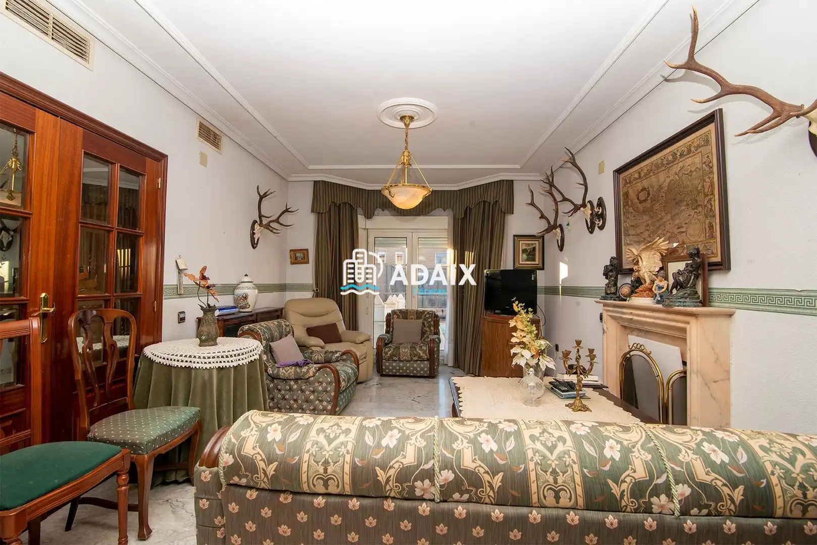 Chalet con terraza en venta en C/ ESCORPIO, imagen 10