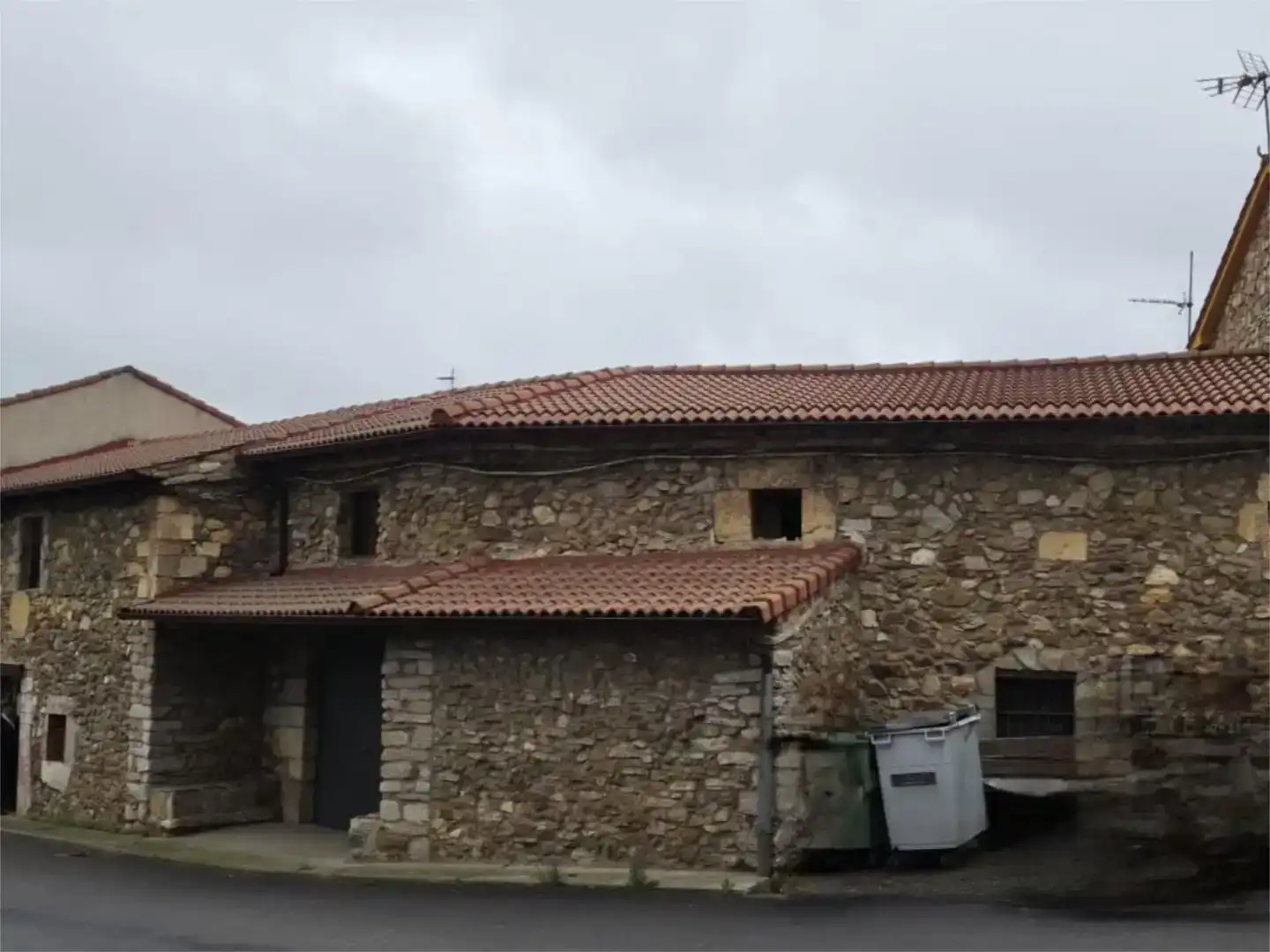 Vista exterior de Piso en venta en La Robla , León